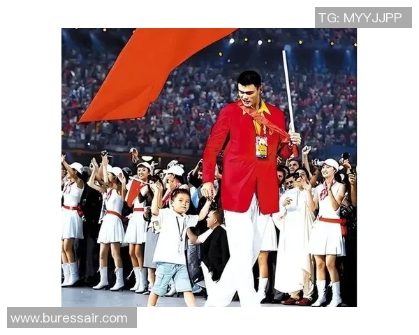 姚明与游轮的奇妙旅程精彩瞬间尽在此图展现