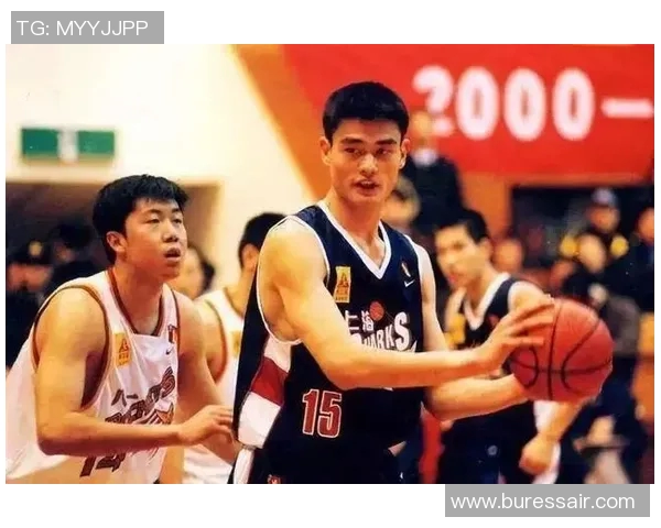 姚明在2004年采访中谈篮球梦想与未来发展展望