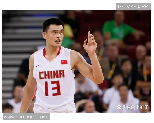 姚明在比赛中意外未得分引发球迷热议他的表现与未来发展 姚明在比赛中意外未得分引发球迷热议他的表现与未来发展