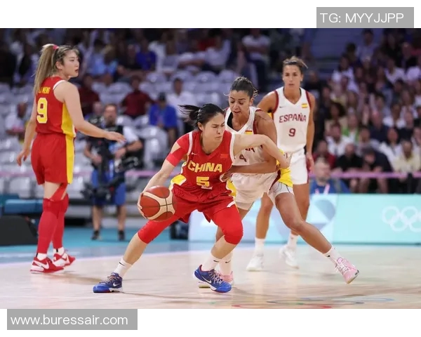 篮球明星彩虹绽放青春梦想球场上的璀璨明星与奋斗故事